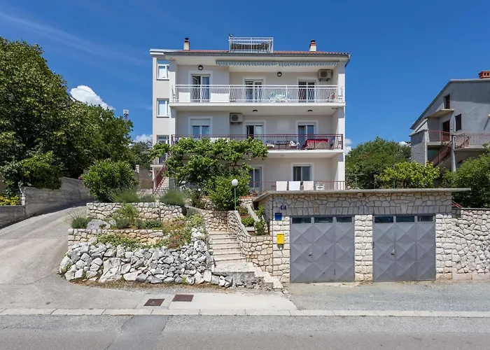 Apartamento Awesome In Novi Vinodolski