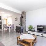 Lejlighed 3 Bedroom Cozy In