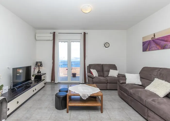 Awesome In * Novi Vinodolski